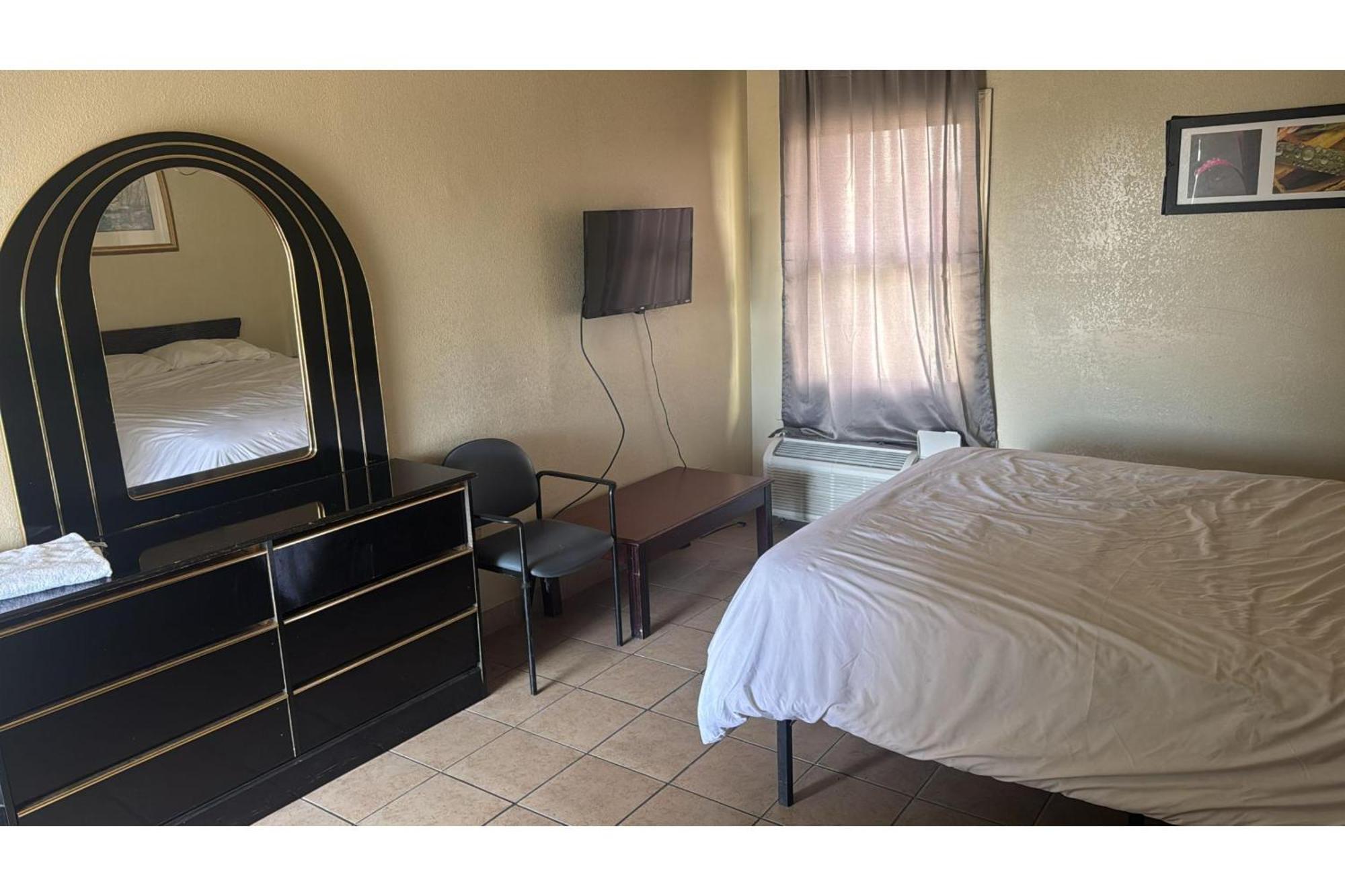 Cole Manor Motel By Oyo Love Field Market Center Dallas Dış mekan fotoğraf